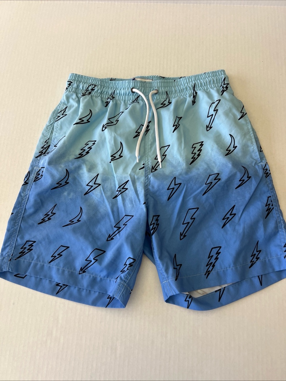 Trunks Surf & Swim Co Men’s Blue Ombre Lightning Swim Trunks Size M